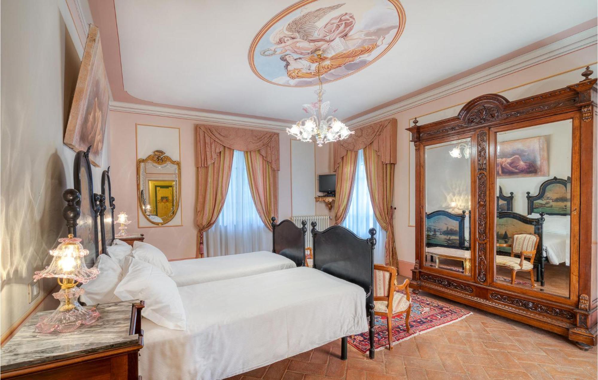 Villa Pieve, Lucignano Exteriör bild