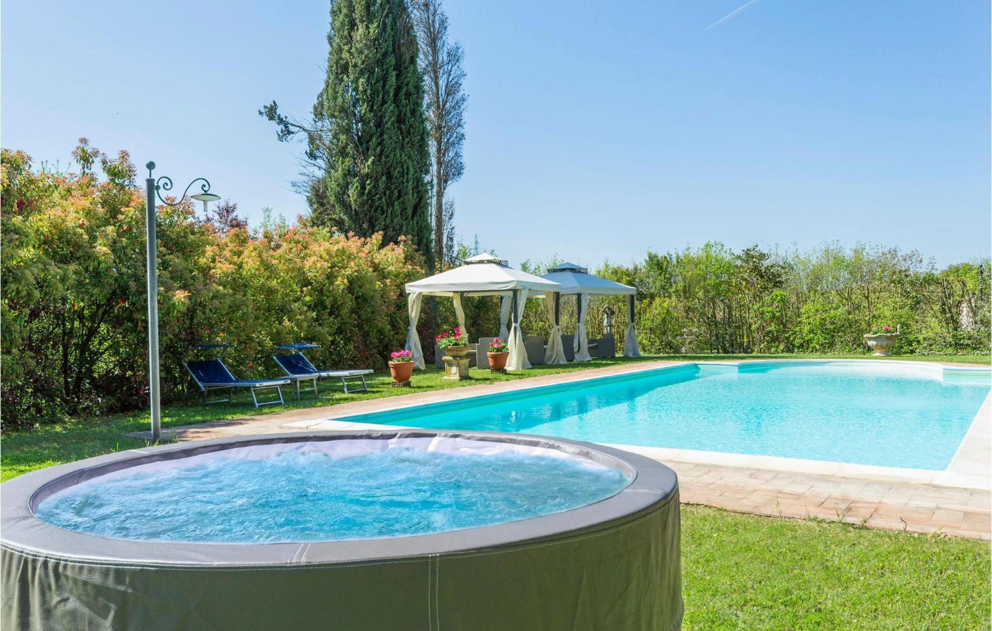 Villa Pieve, Lucignano Exteriör bild